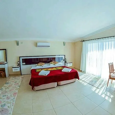Villa Nar 2 *